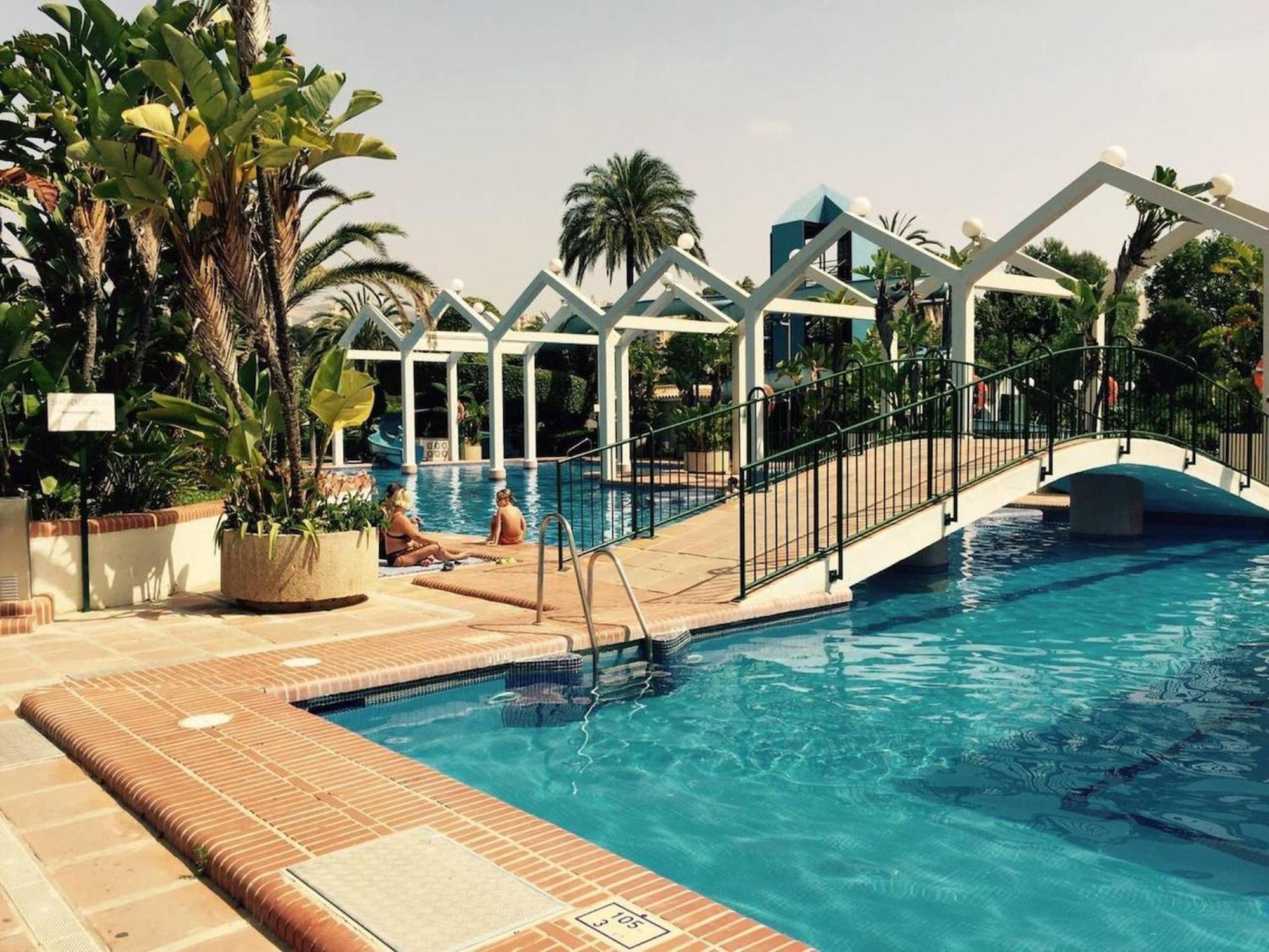 Benalbeach Apartment With Water Park بينالماذينا المظهر الخارجي الصورة